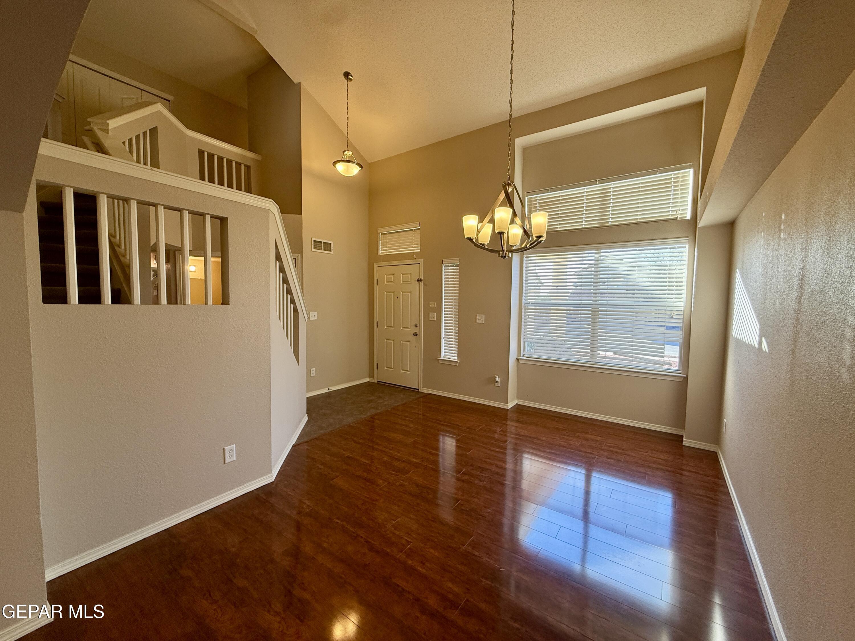 1524 BILL MUELLER Place