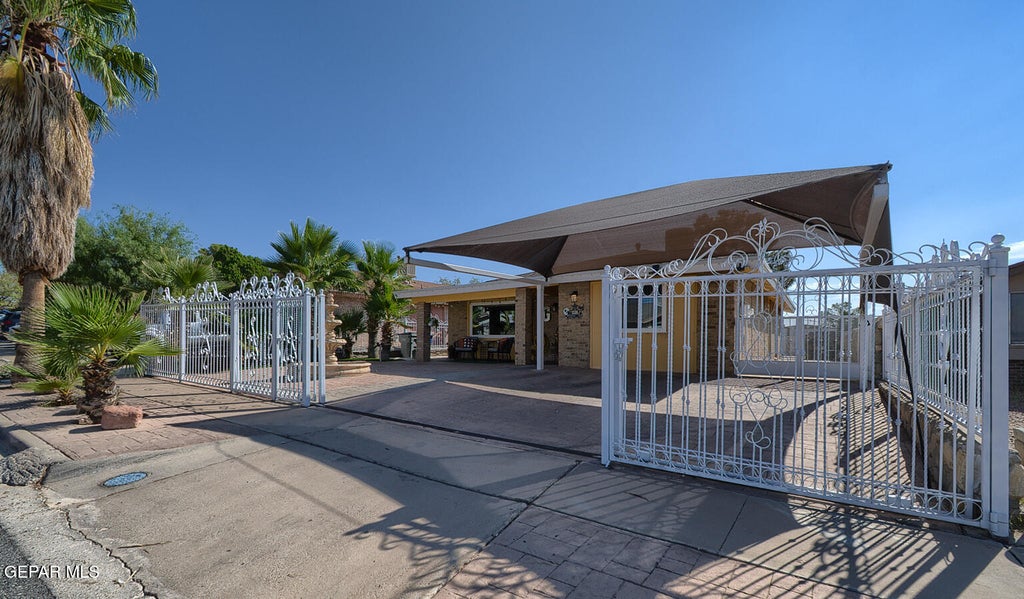 Photo of 1550 WHISTLER Lane, El Paso, TX 79936 (MLS # 950902)