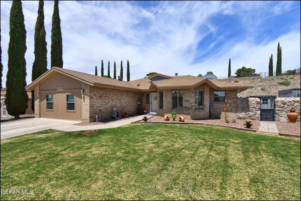 Photo of 6827 AMPOSTA Drive, El Paso, TX 79912 (MLS # 943275)