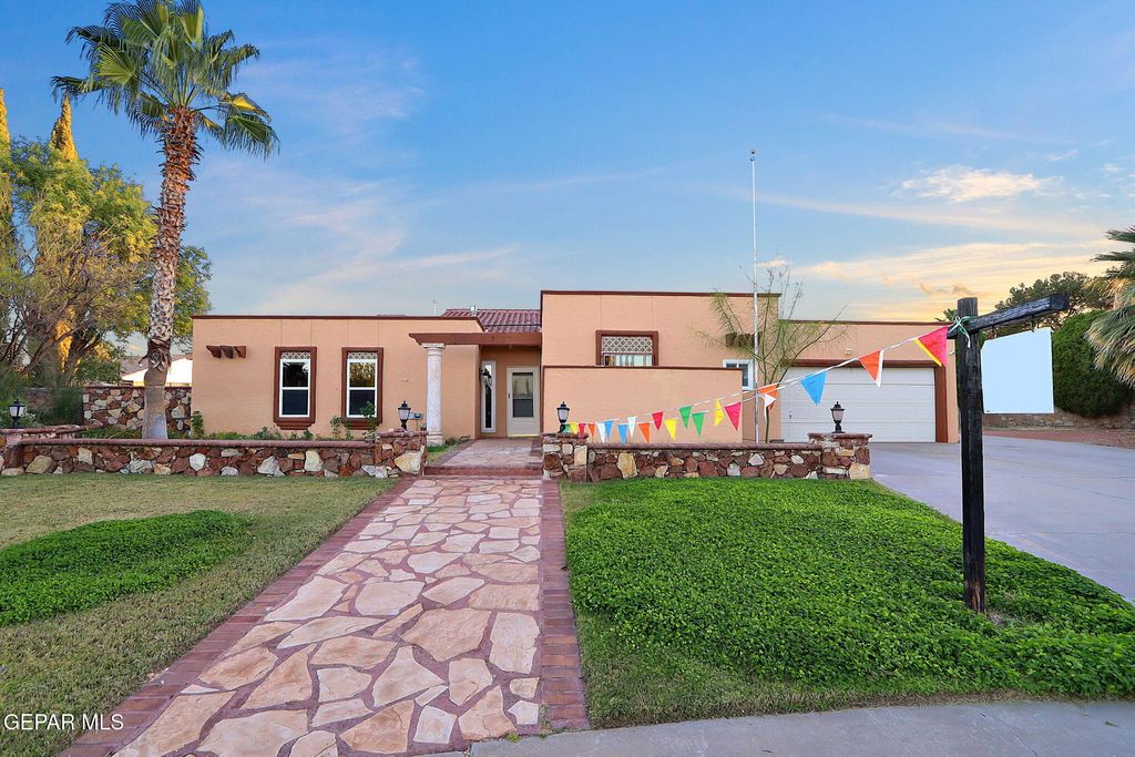 Photo of 1909 CROW Drive, El Paso, TX 79935 (MLS # 948102)