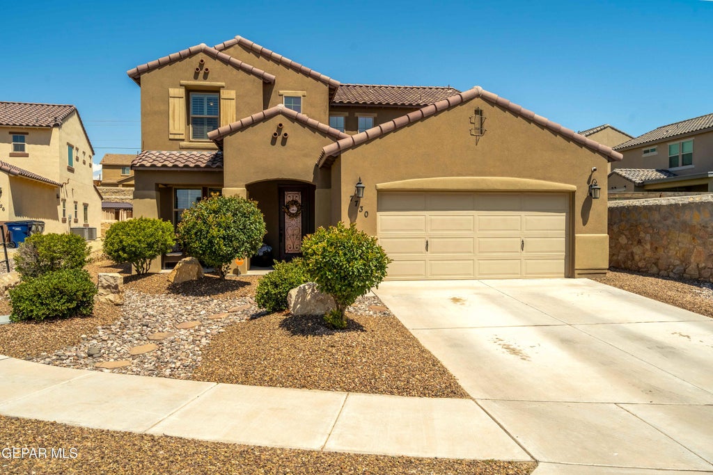 Photo of 7730 Enchanted View Drive, El Paso, TX 79911 (MLS # 946269)