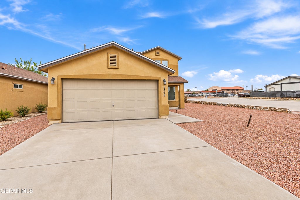Photo of 5868 BAYWOOD Street, Santa Teresa, NM 88008 (MLS # 951819)