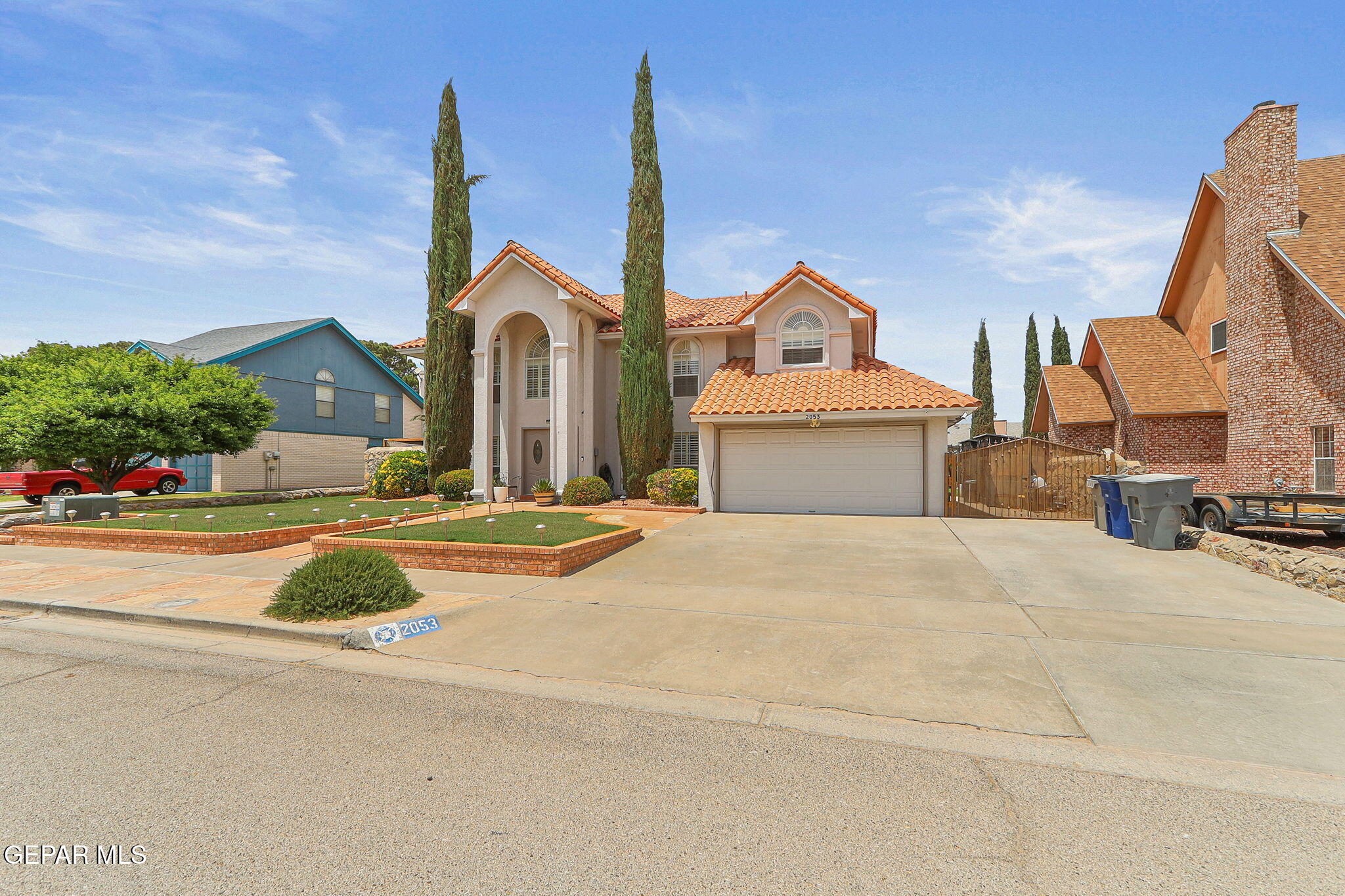 2053 GUS MORAN Street