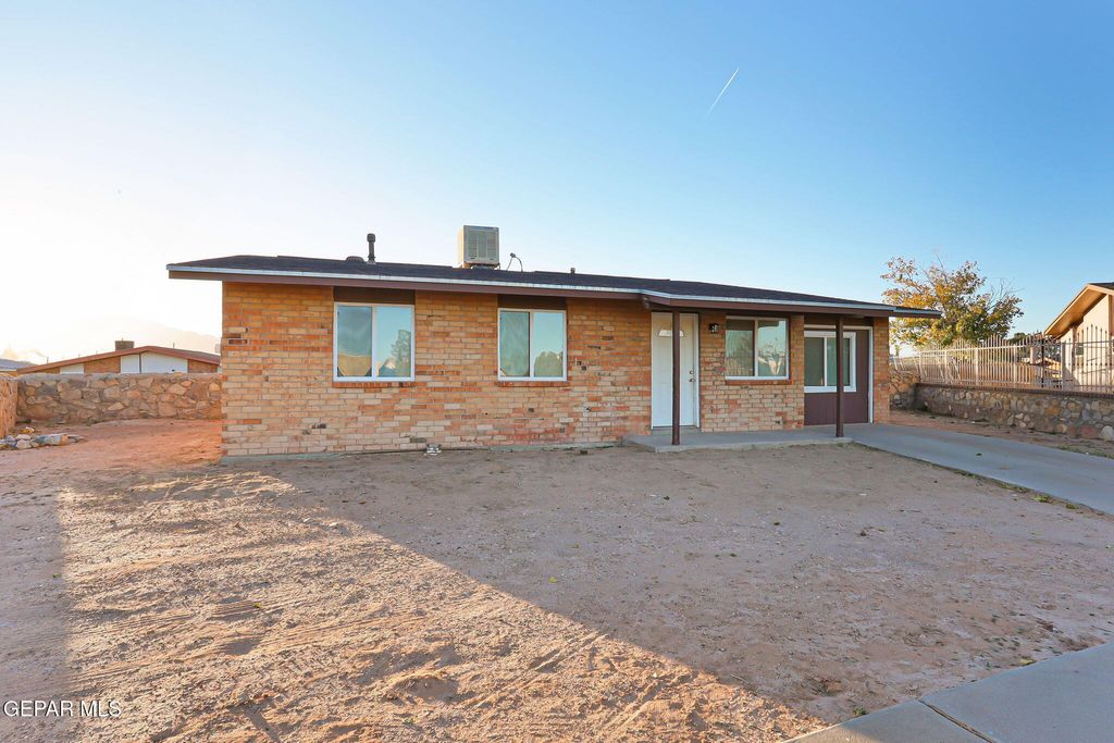 Photo of 10109 Wolverine Drive, El Paso, TX 79924 (MLS # 935489)