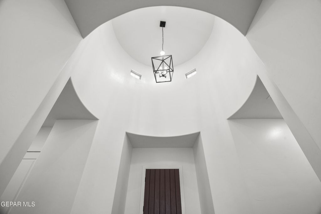 Photo of 600 Curleaf Court, Horizon City, TX 79928 (MLS # 939628)