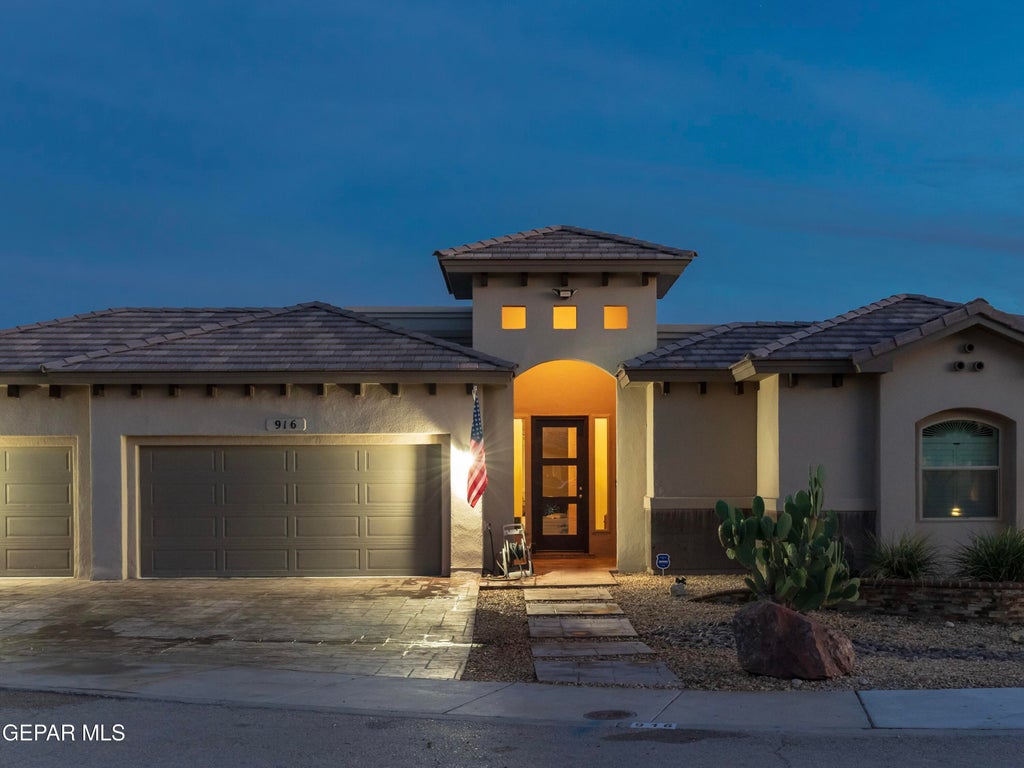 Photo of 916 AZTEC DOVE Lane, El Paso, TX 79932 (MLS # 951697)