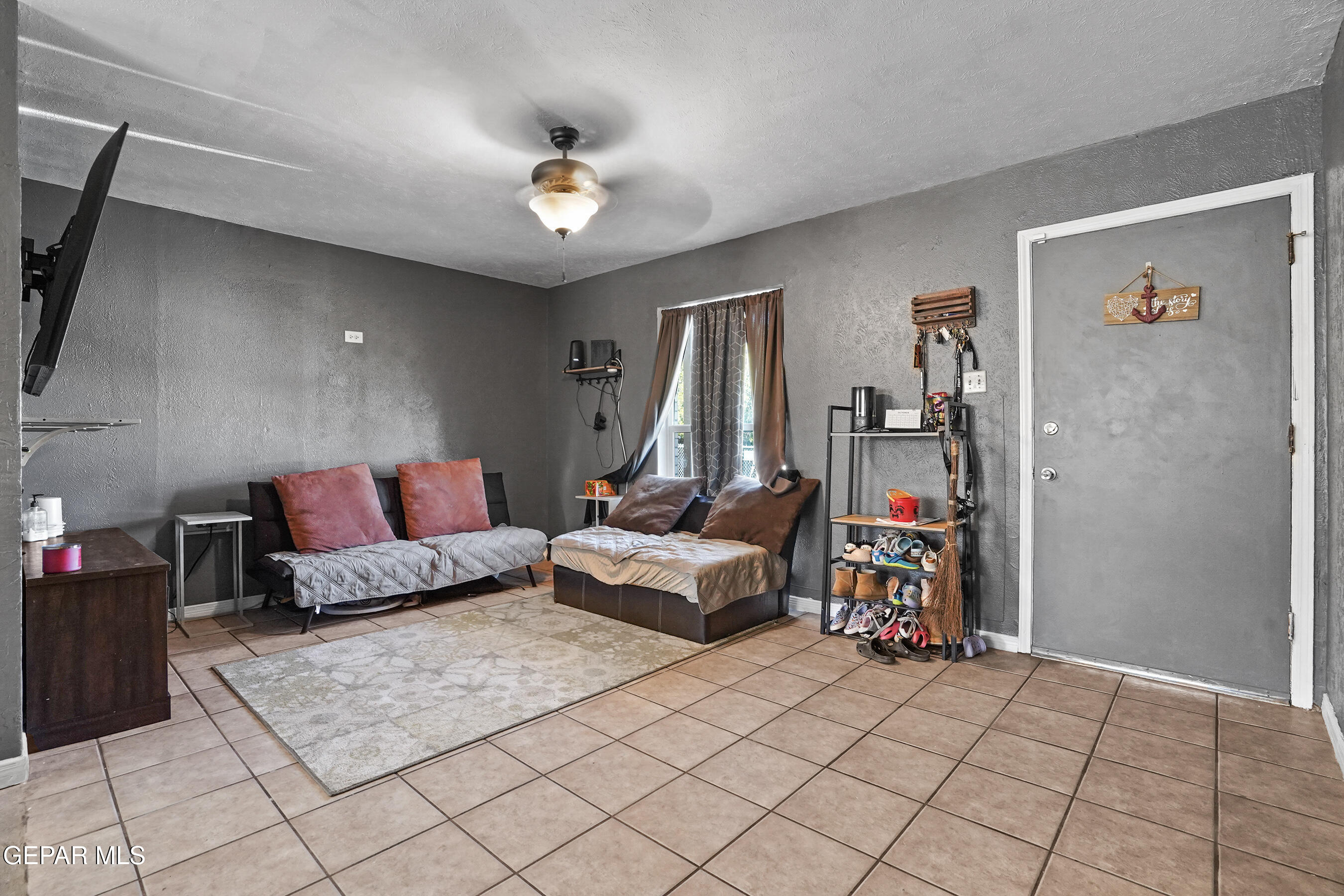 5516 FAIRBANKS Drive