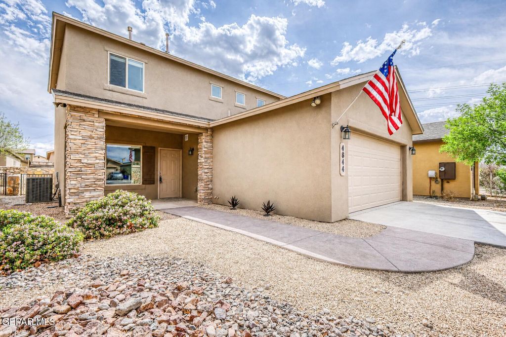 Photo of 4844 CALIFA Avenue, Las Cruces, NM 88012 (MLS # 943270)