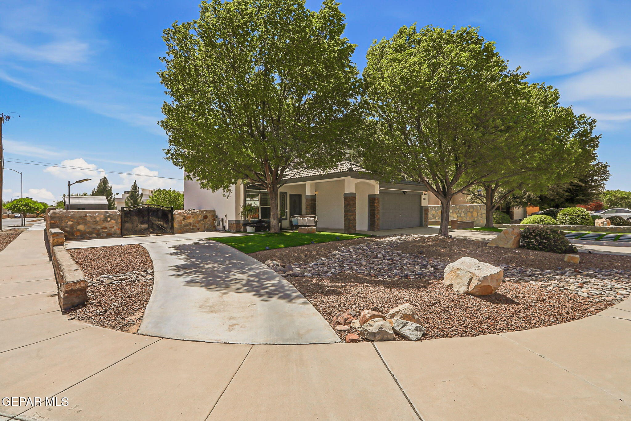 600 Valley Plum Avenue