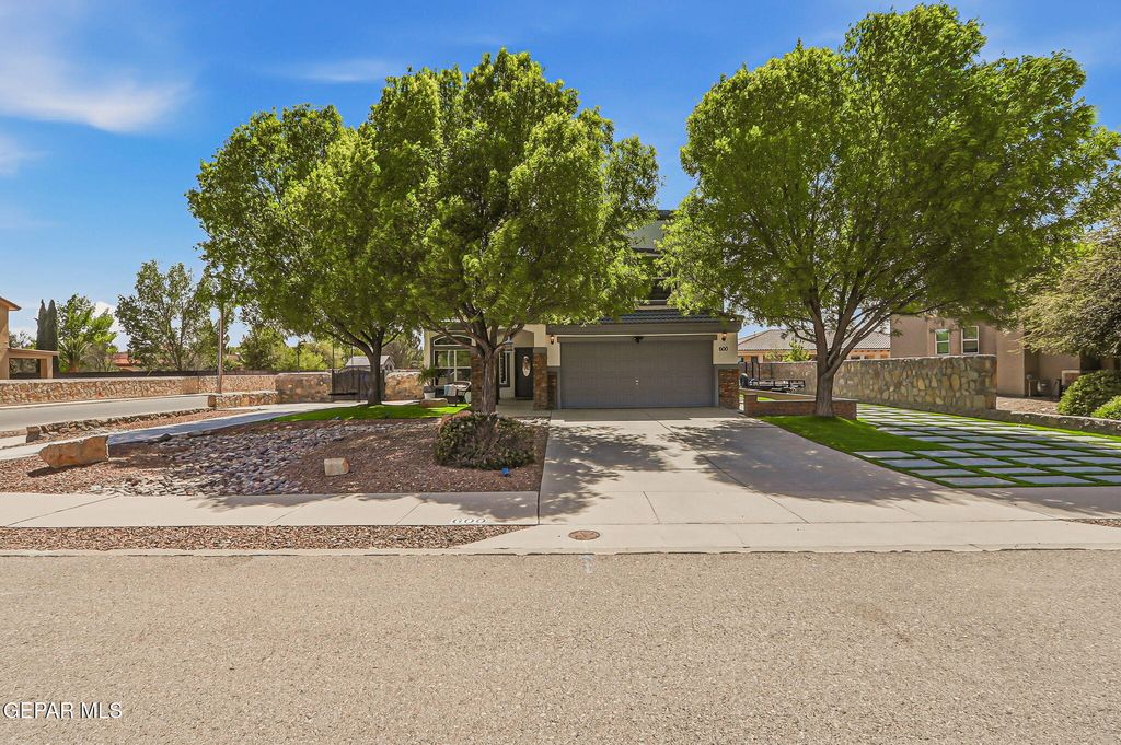 Photo of 600 Valley Plum Avenue, El Paso, TX 79932 (MLS # 941378)