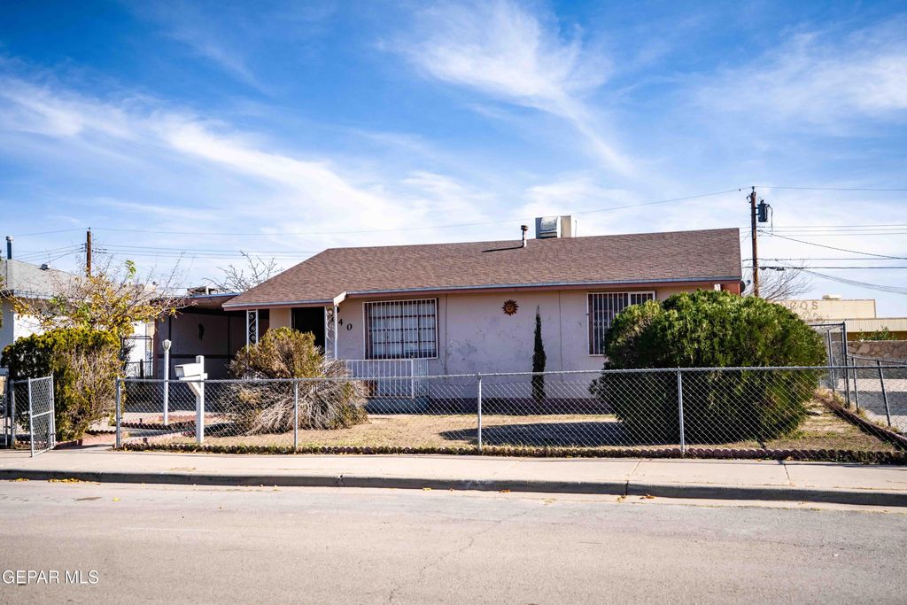 Photo of 140 TEAKWOOD Road, El Paso, TX 79915 (MLS # 935375)