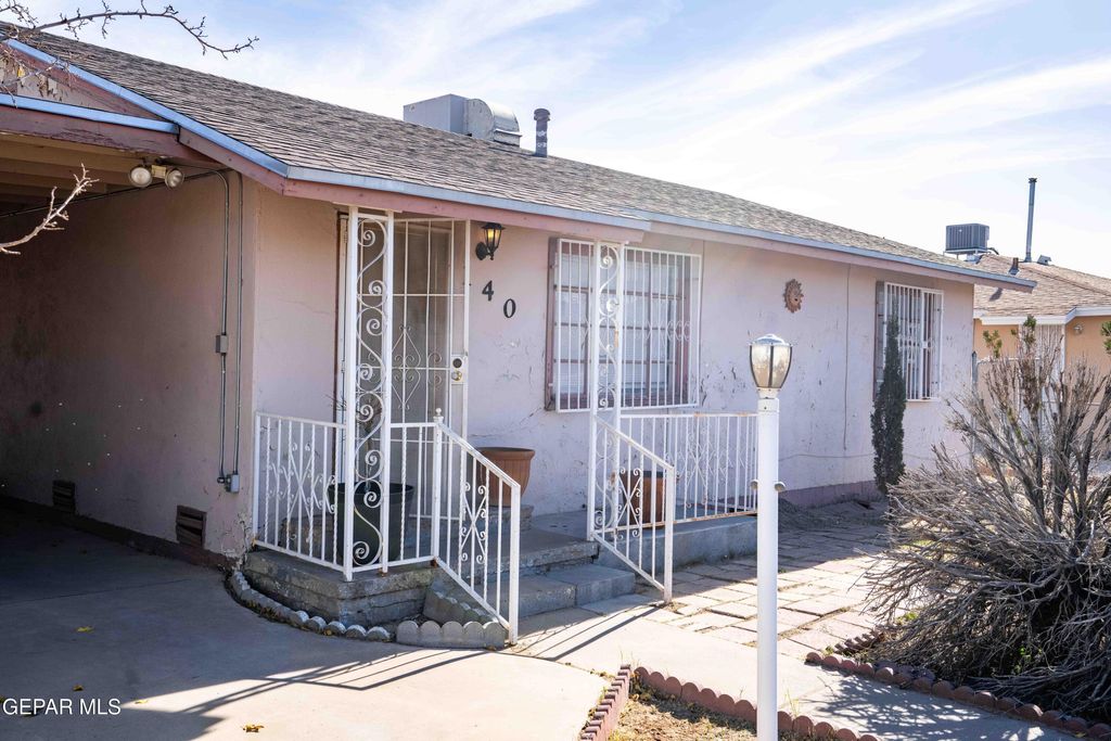 Photo of 140 TEAKWOOD Road, El Paso, TX 79915 (MLS # 935375)