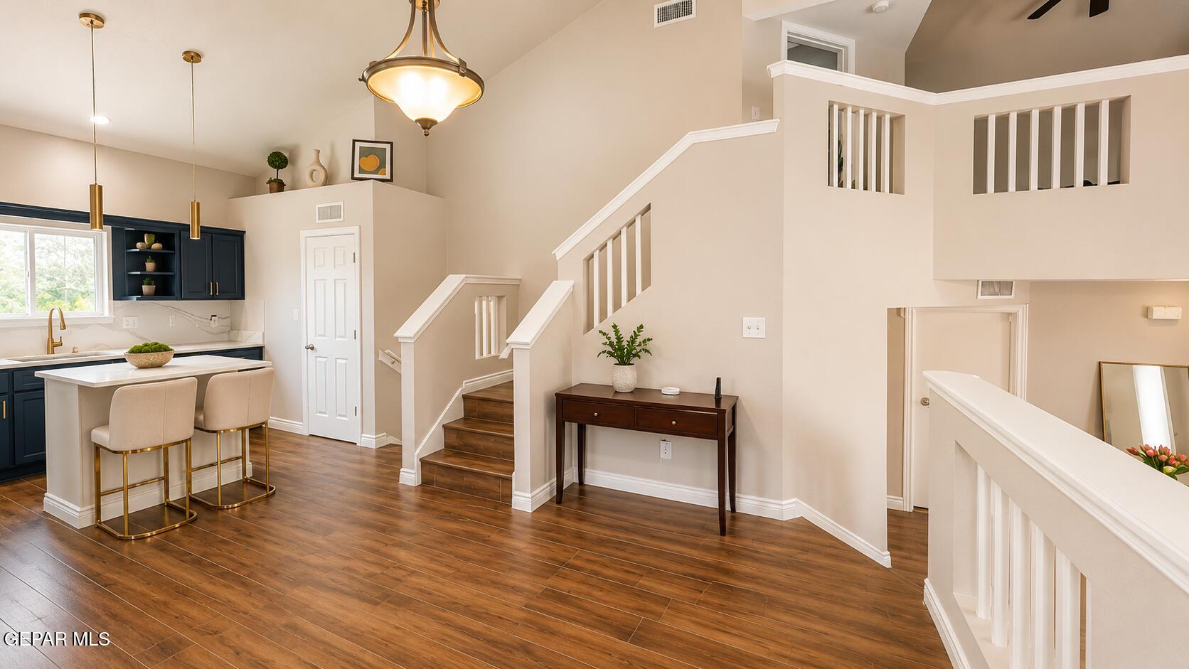 836 SUNSET PARK Drive
