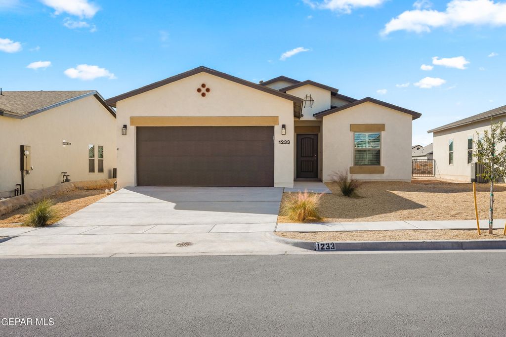 Photo of 13808 Summer Wave Avenue, El Paso, TX 79928 (MLS # 941345)