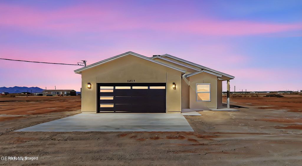 Photo of 653 Yuma Desert, Chaparral, NM 88081 (MLS # 940240)