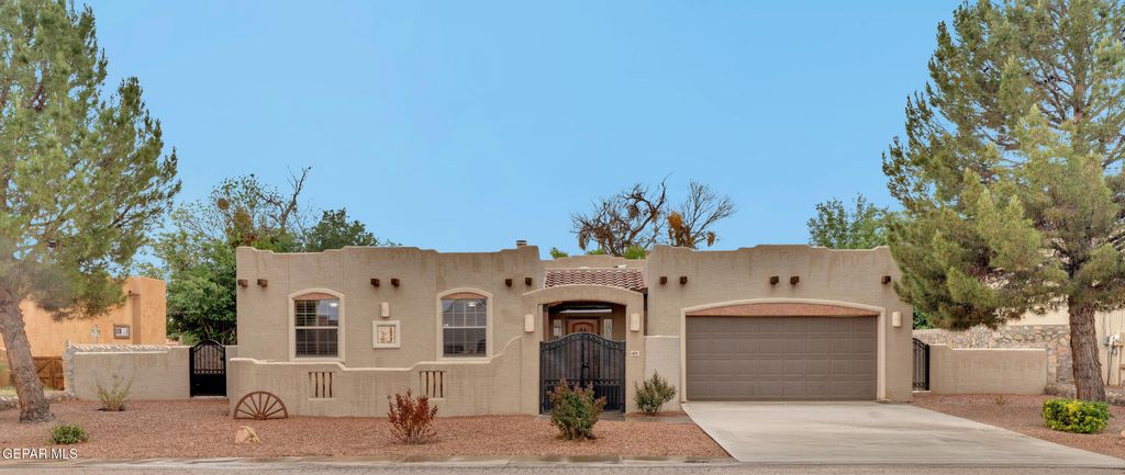 Photo of 1072 LOS MOROS Drive, El Paso, TX 79932 (MLS # 943434)