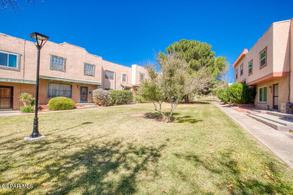 Photo of 281 Maricopa Drive, El Paso, TX 79912 (MLS # 942424)