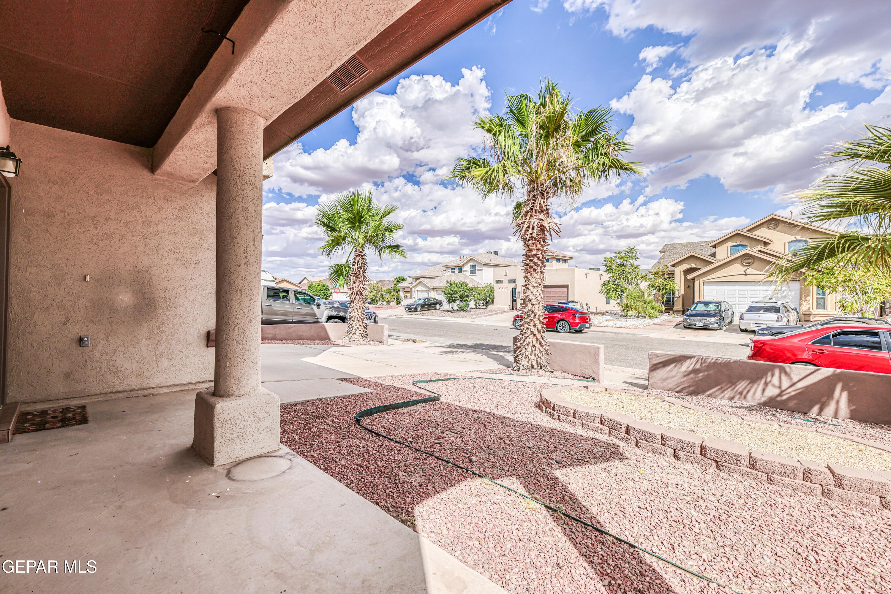 5481 FRANCISCO ROQUE Drive - Photo 4