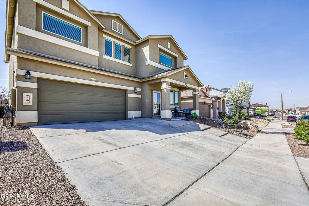 Photo of 316 MALTA Street, El Paso, TX 79932 (MLS # 940483)