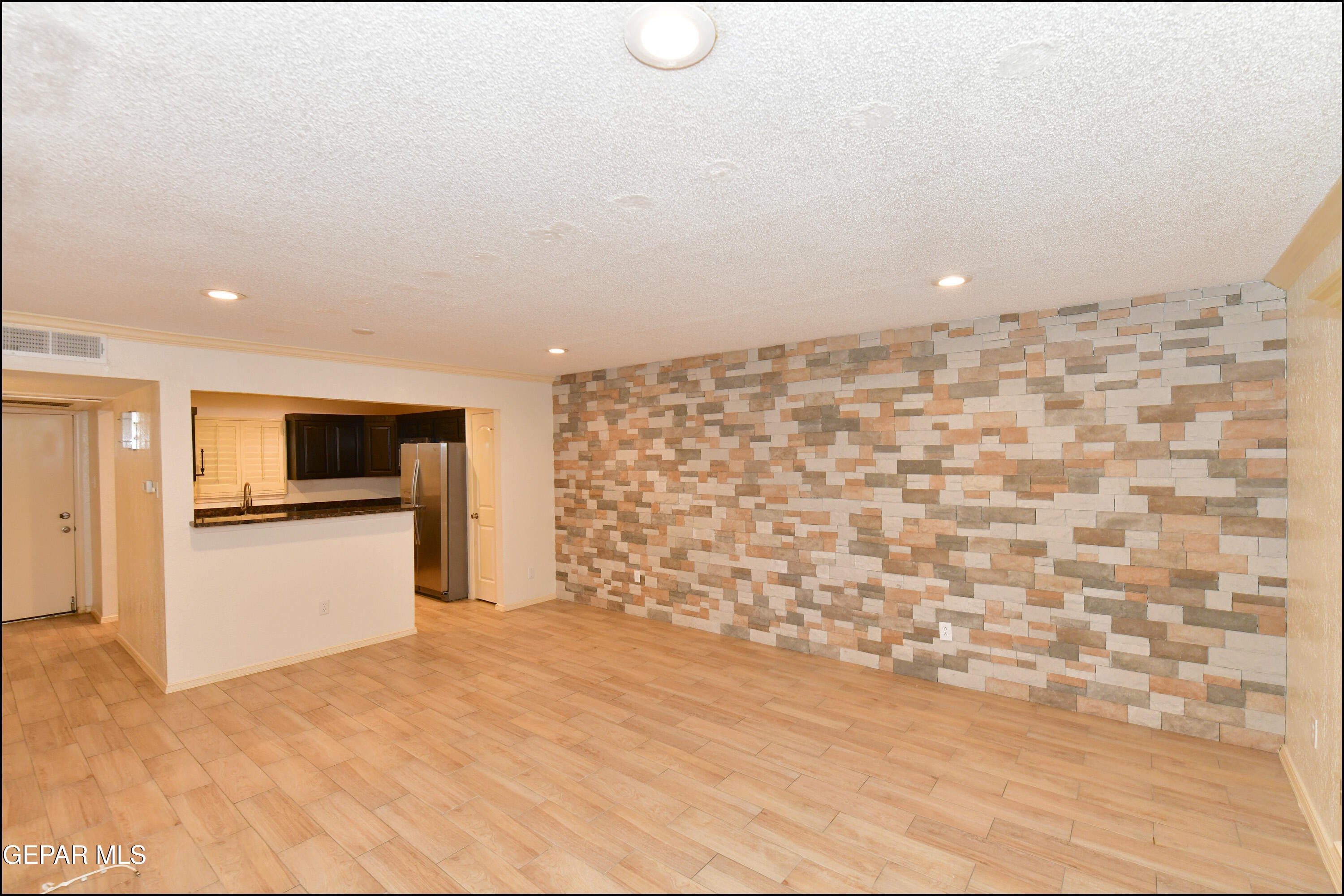 4433 N Stanton Street 309H
