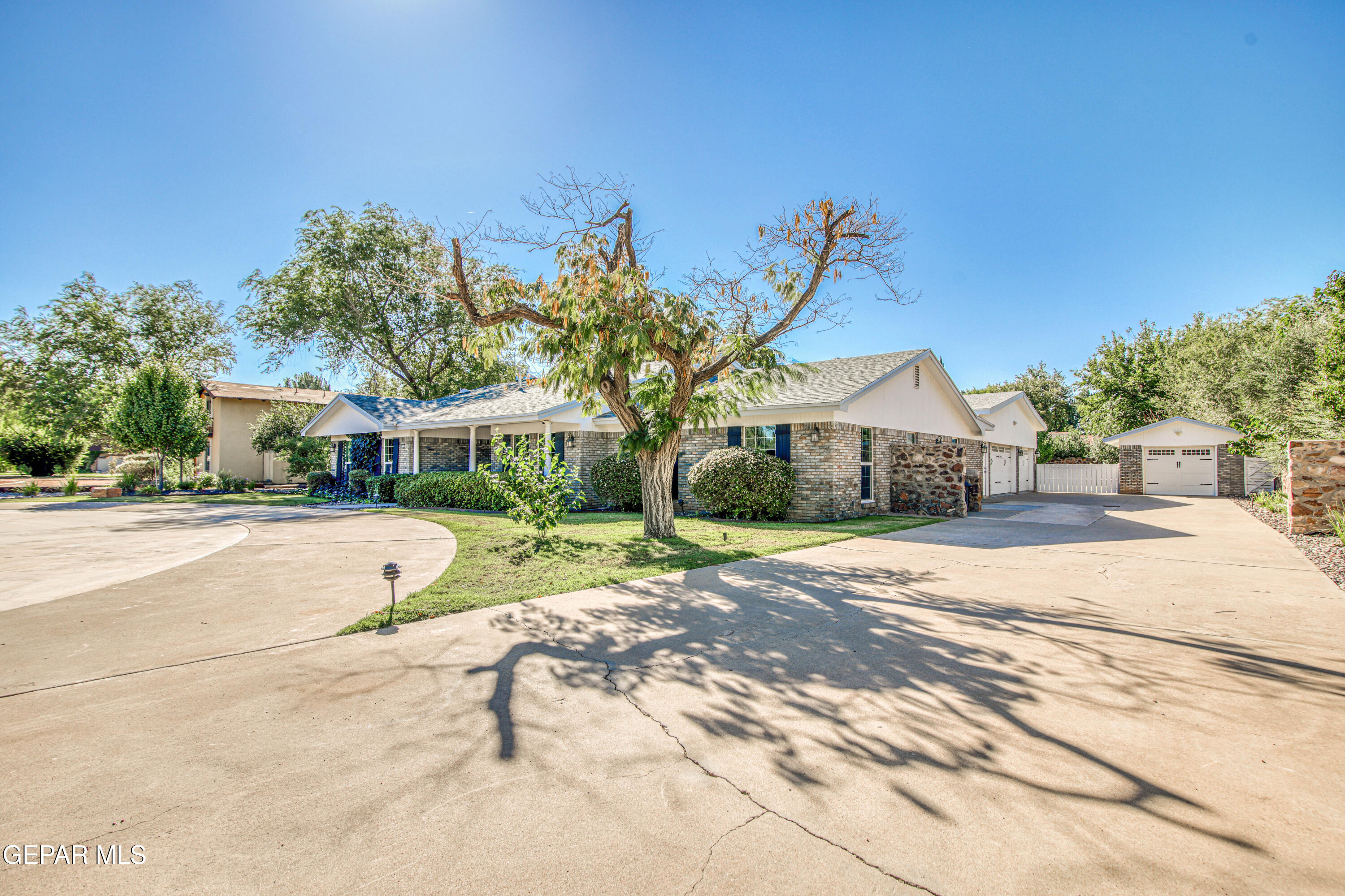 716 MEADOWLARK Drive