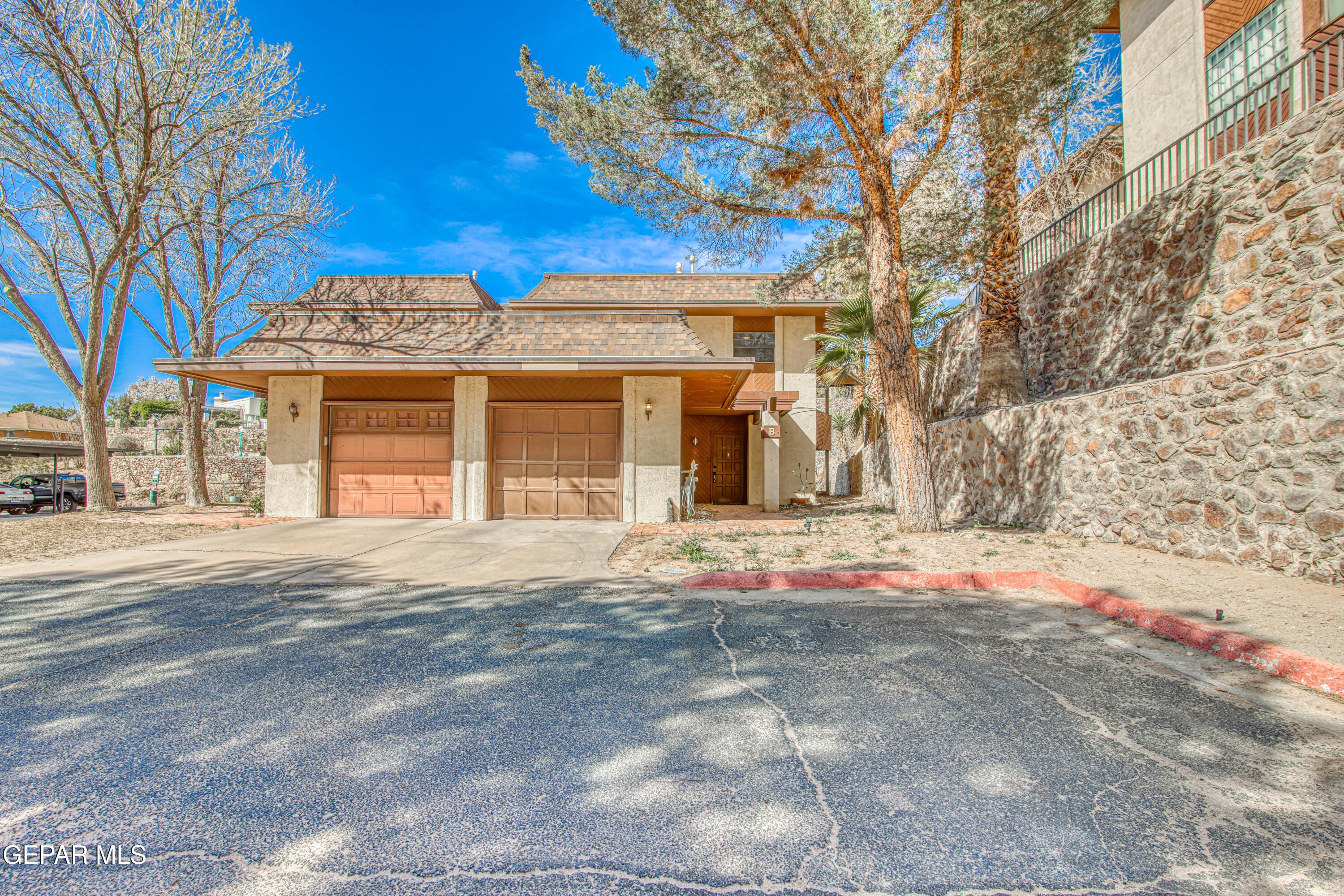 Photo 1 of 91 — 421 IRONDALE Drive B, El Paso, TX 79912