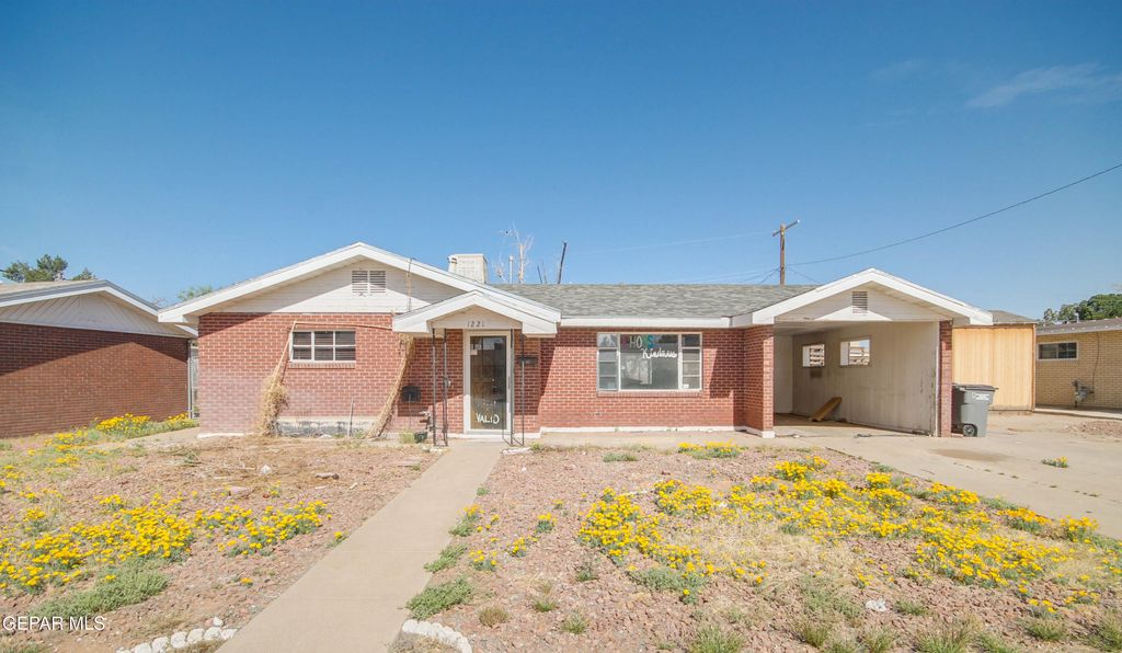 Photo of 1221 MEADOWVIEW Drive, El Paso, TX 79925 (MLS # 940928)