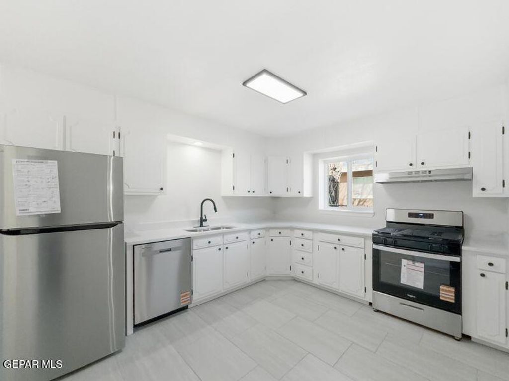 Photo of 143 COURCHESNE Road, El Paso, TX 79936 (MLS # 937811)