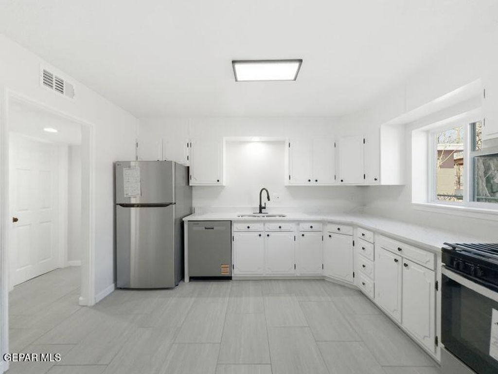 Photo of 143 COURCHESNE Road, El Paso, TX 79936 (MLS # 937811)