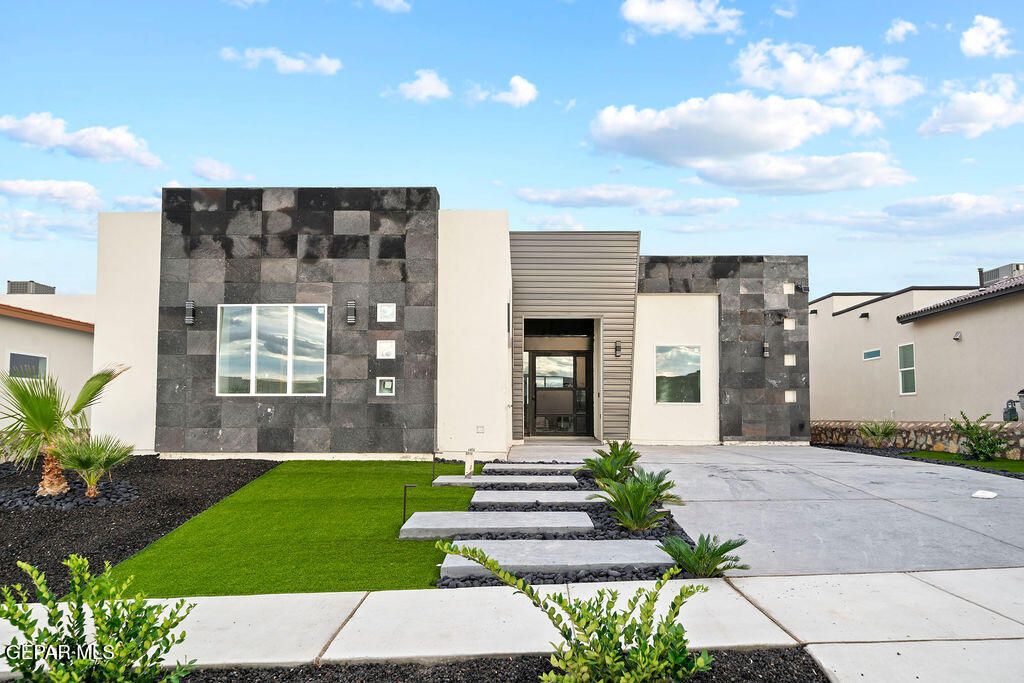 Photo of 1352 COSTANZO Place, El Paso, TX 79928 (MLS # 932892)