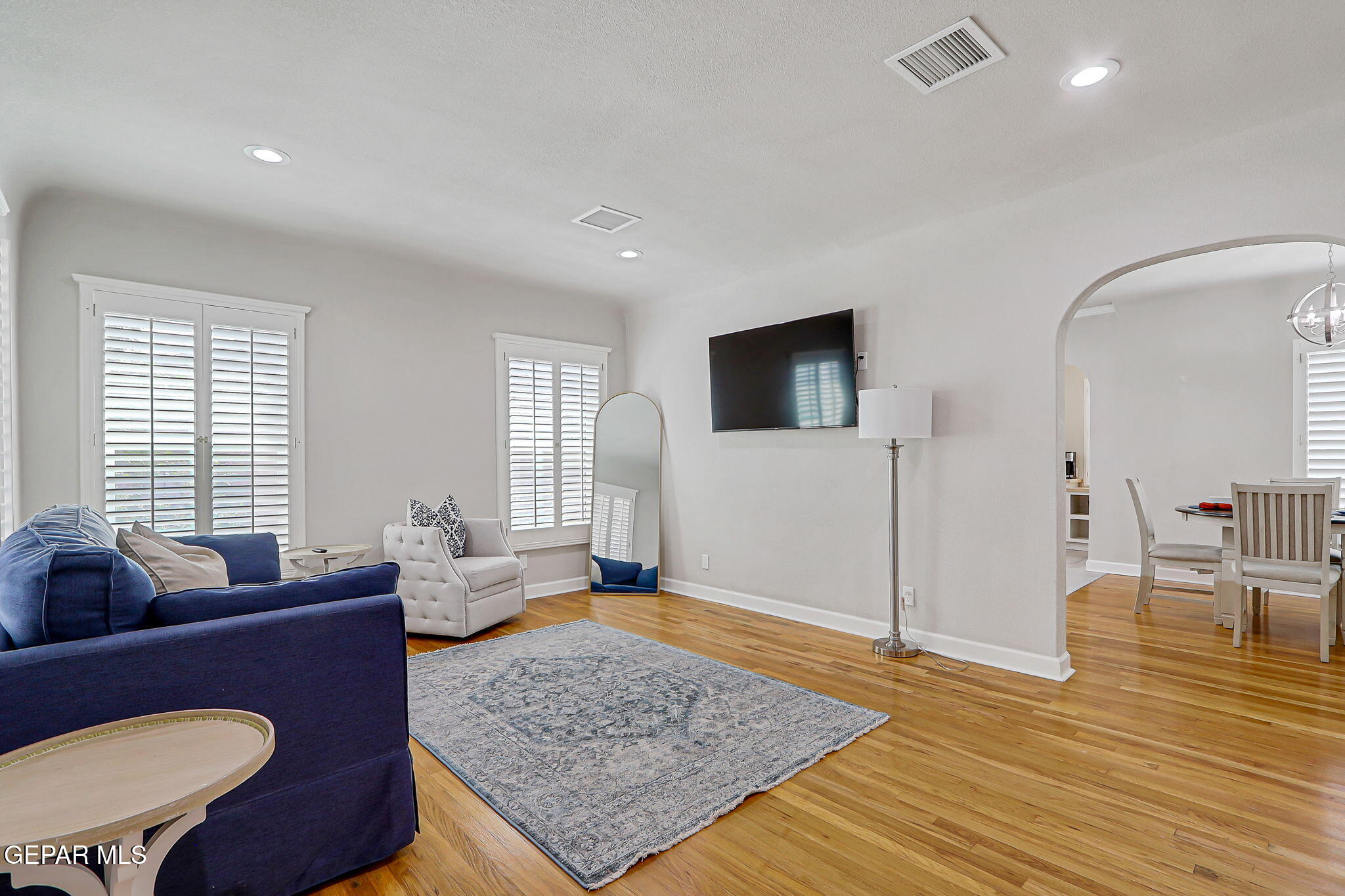 3511 MURRAY Place