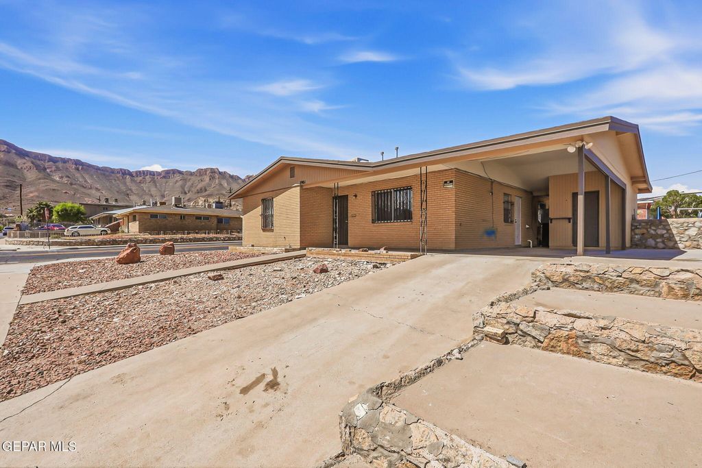 Photo of 2901 Harrison Avenue, El Paso, TX 79930 (MLS # 941268)