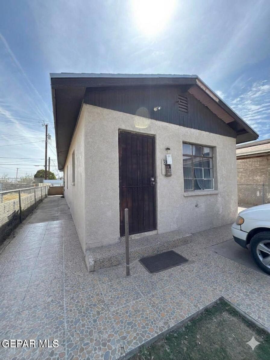 Photo 1 of 19 — 324 DOLAN Street, El Paso, TX 79905