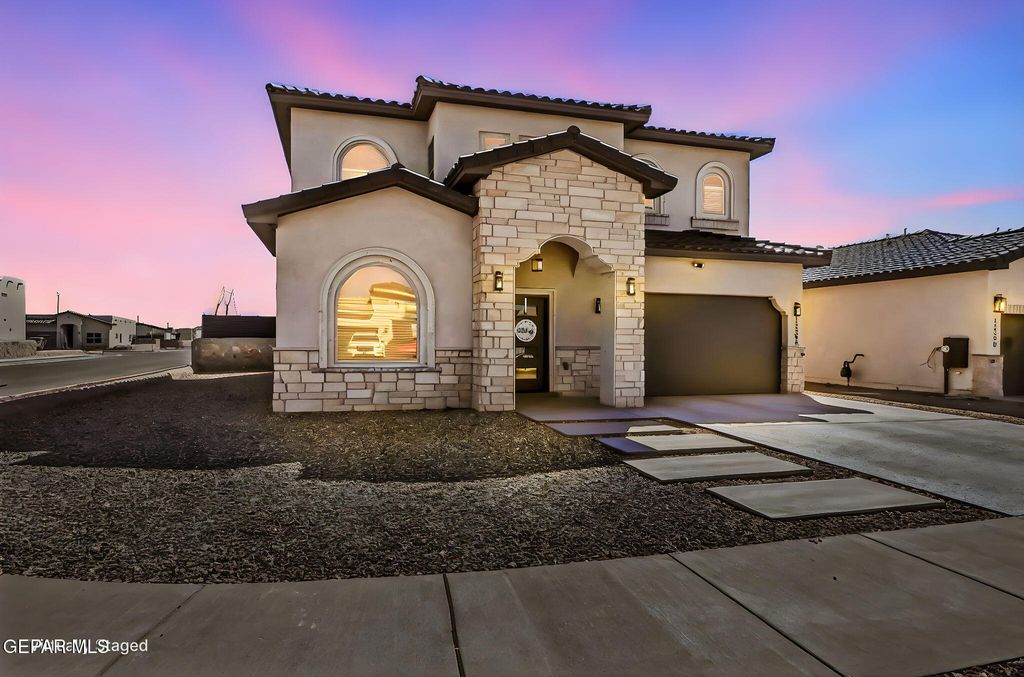 Photo of 13394 CARTERTON Avenue, Horizon City, TX 79928 (MLS # 939221)