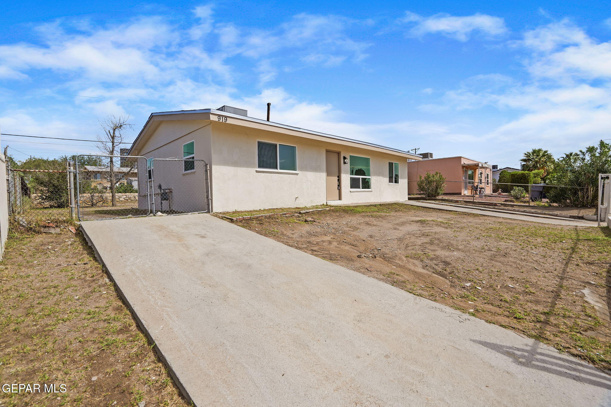 919 N CLARK Drive