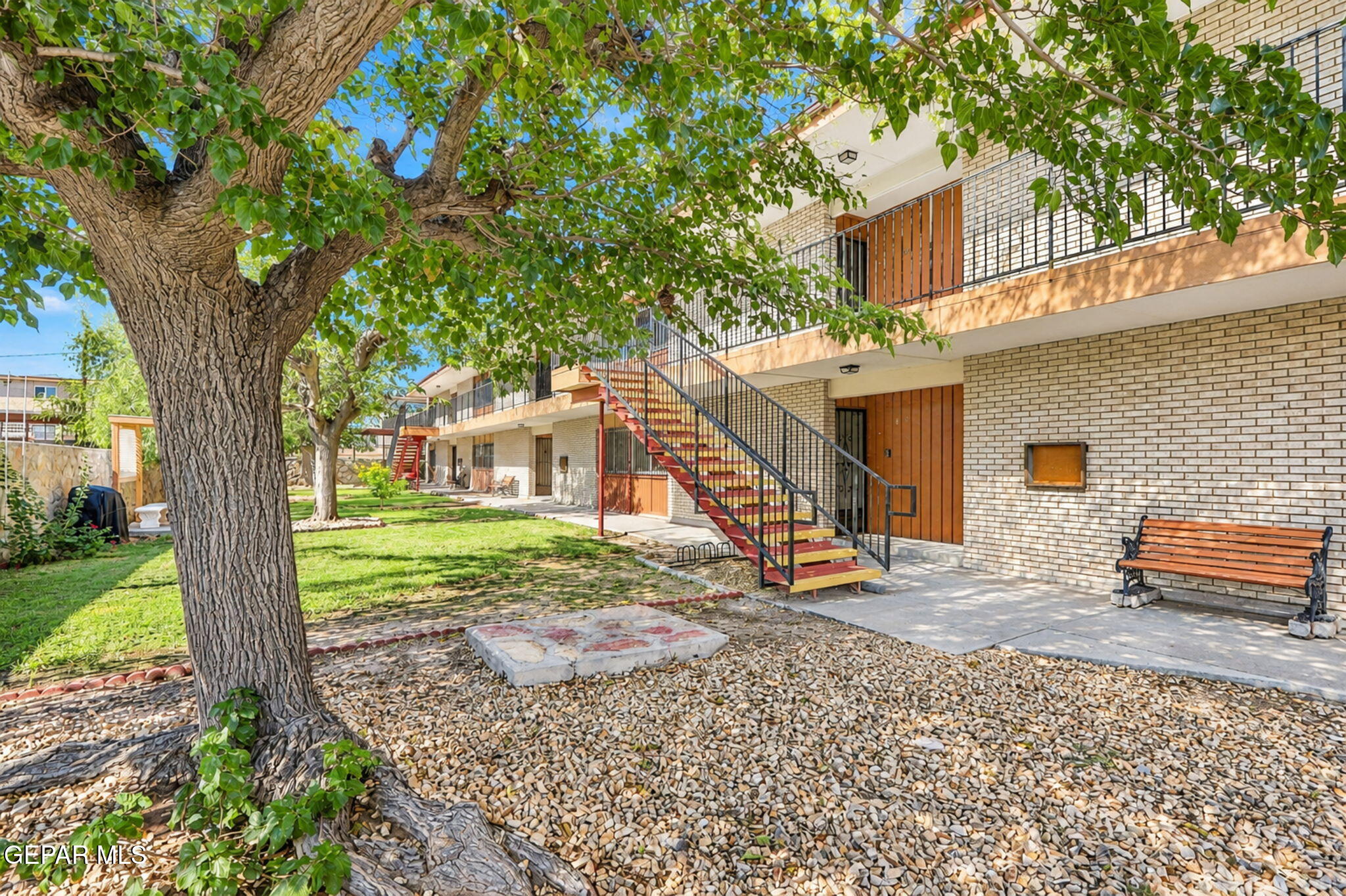 6400 EDGEMERE Boulevard 64
