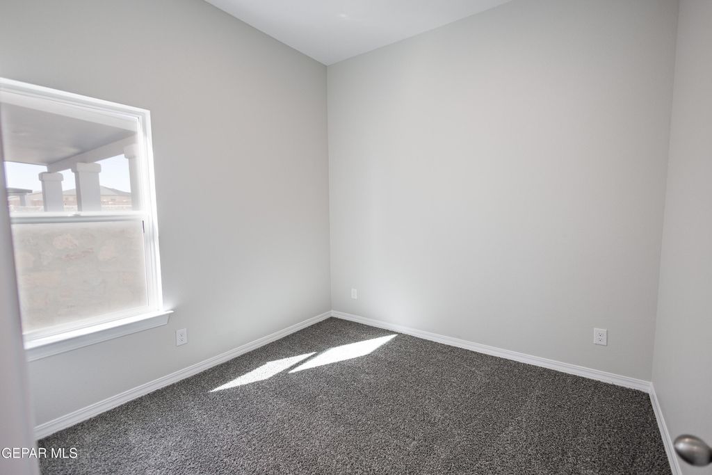 Photo of 198 Olive Branch, Sunland Park, NM 88008 (MLS # 942407)