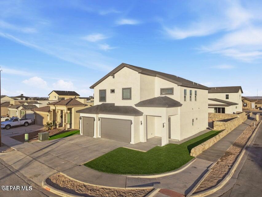 9748 Calle Cancun Street