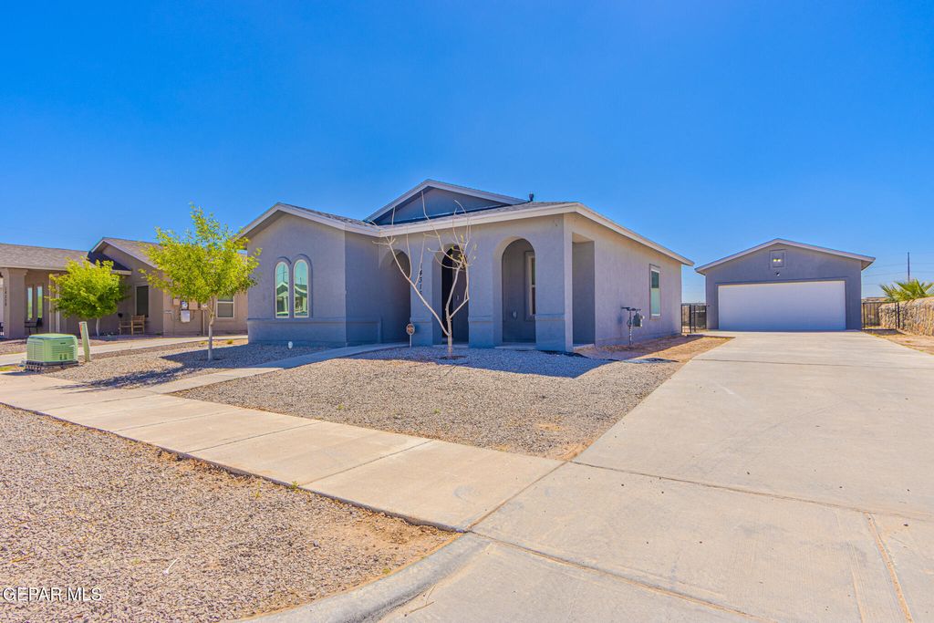 Photo of 14316 Lago Di Garda Court, El Paso, TX 79928 (MLS # 940315)