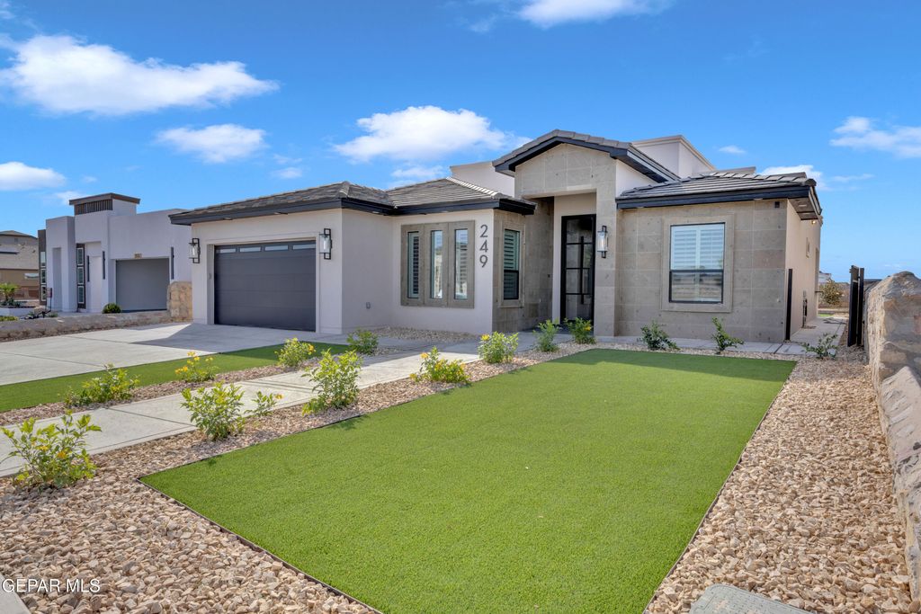 Photo of 249 Mar Vista Place, Horizon City, TX 79928 (MLS # 932575)