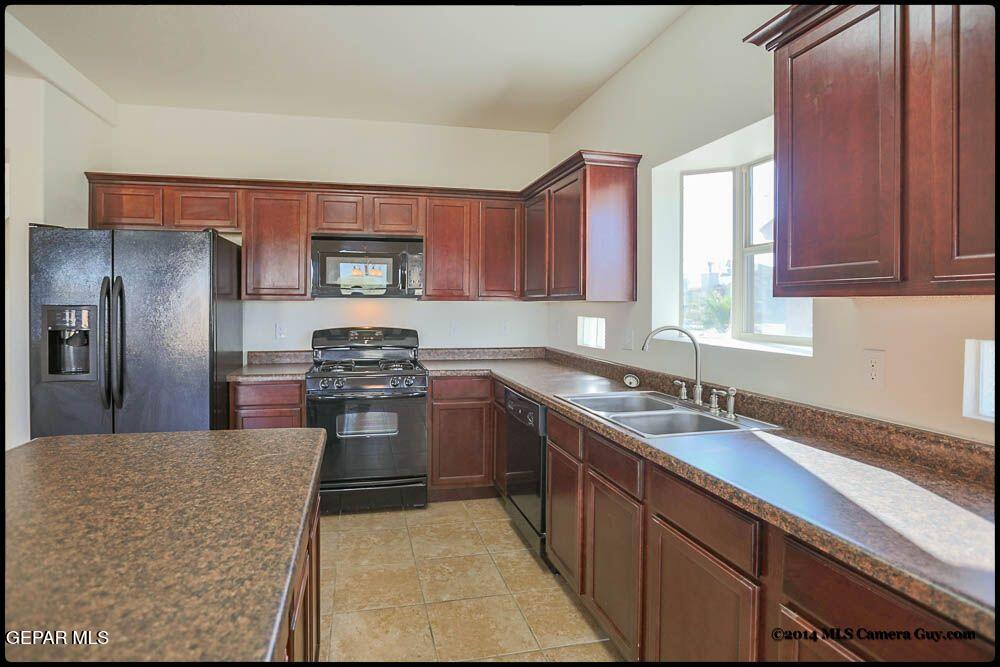 1345 FITO HERNANDEZ Street