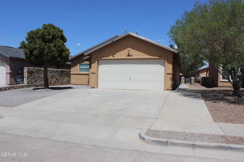 Photo of 13978 VAQUERO ROCK Drive, El Paso, TX 79938 (MLS # 943358)