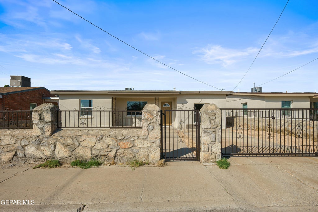 Photo of 313 FRANCIS Street, El Paso, TX 79905 (MLS # 953130)