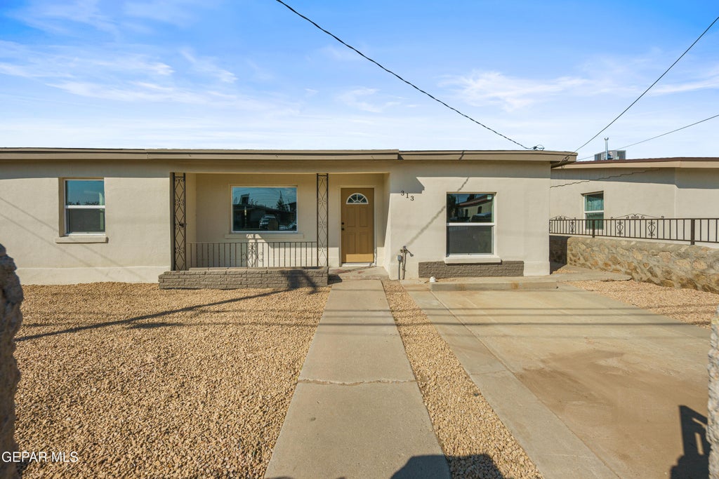 Photo of 313 FRANCIS Street, El Paso, TX 79905 (MLS # 953130)