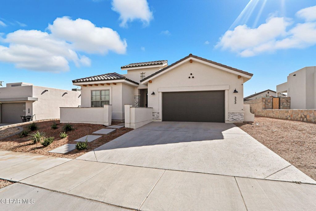 Photo of 333 Emerald Pearl Drive, El Paso, TX 79928 (MLS # 930638)