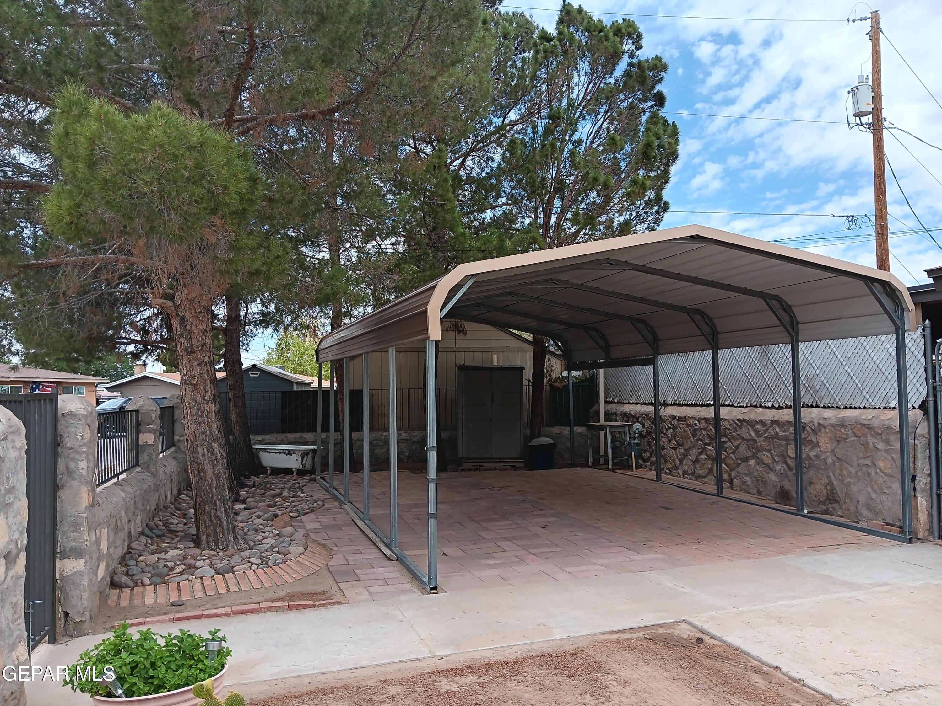 8229 Strickland Dr. El Paso Tx Drive