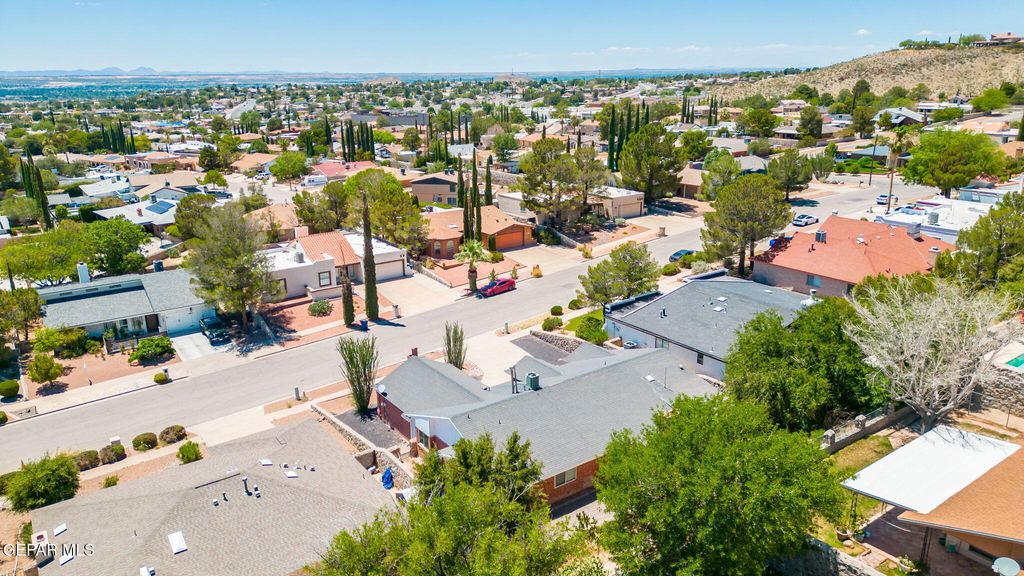 Photo of 608 EL GUSTO Drive, El Paso, TX 79912 (MLS # 946427)