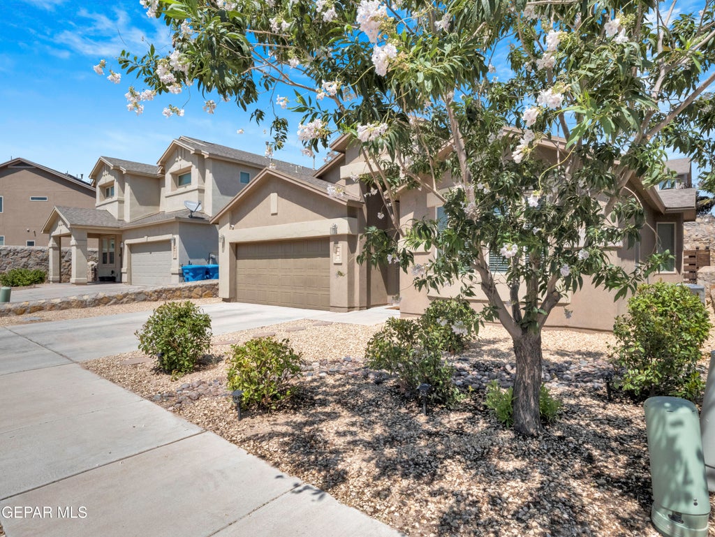 Photo of 156 N Halstead Drive, El Paso, TX 79928 (MLS # 951575)