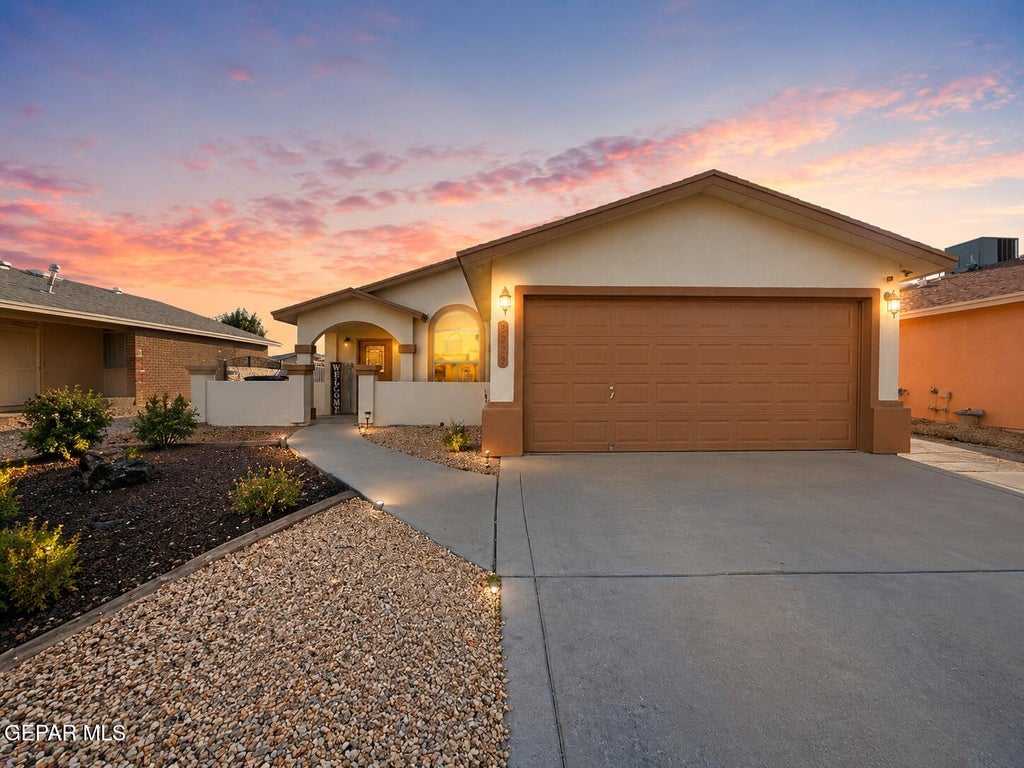 Photo of 3273 GARDEN POINT Drive, El Paso, TX 79938 (MLS # 950429)