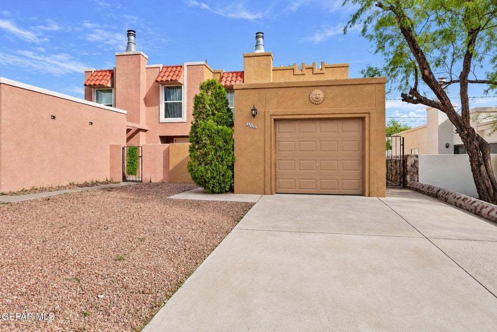 Photo of 348 VILLA CANTO Street, El Paso, TX 79912 (MLS # 953552)